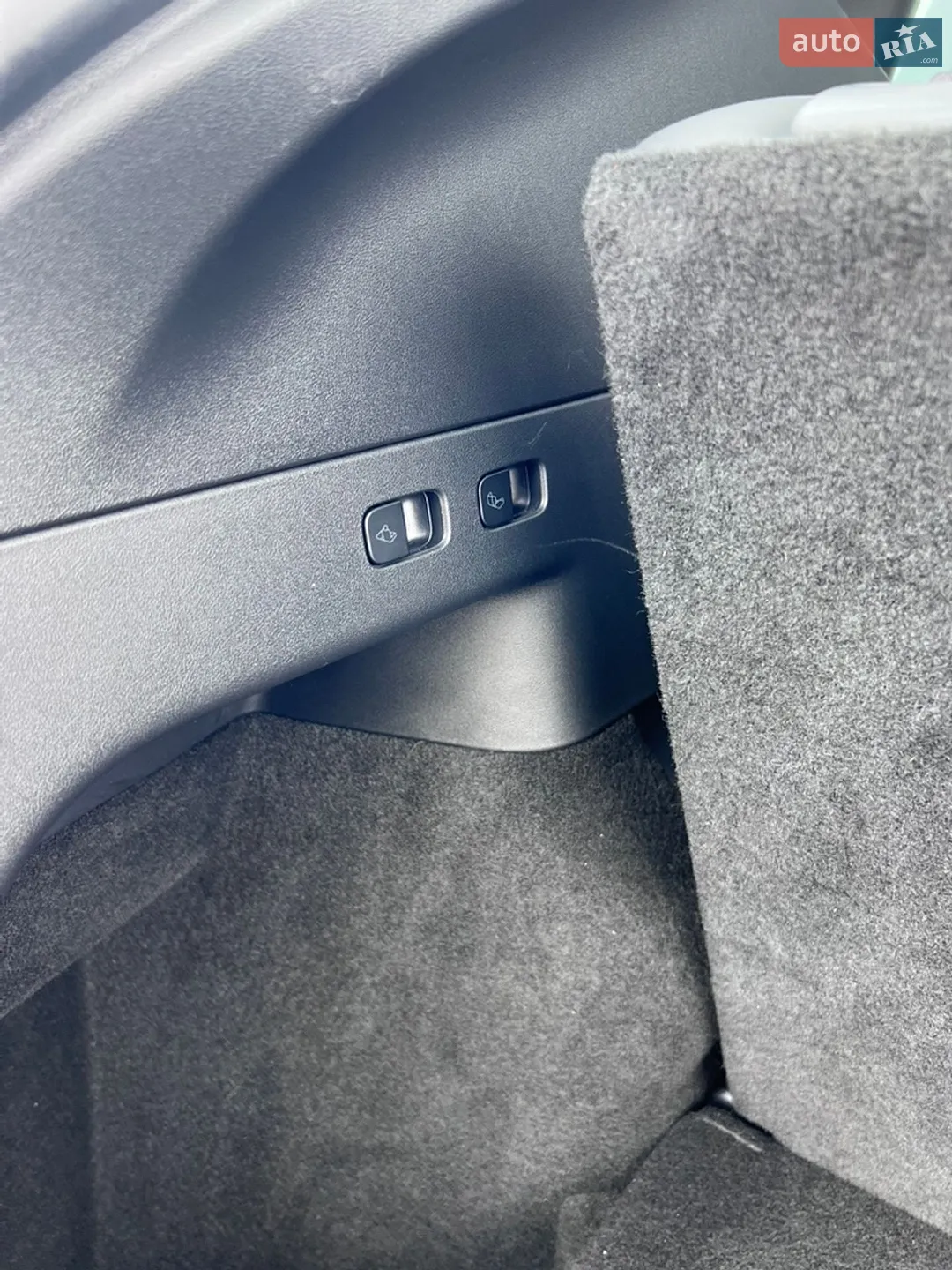 2024 Tesla Model Y - мініатюра 26