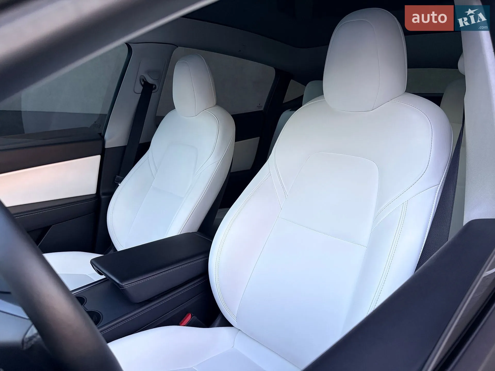 2022 Tesla Model Y - мініатюра 33