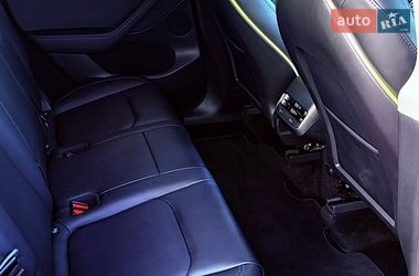Позашляховик / Кросовер Tesla Model Y 2024 в Києві