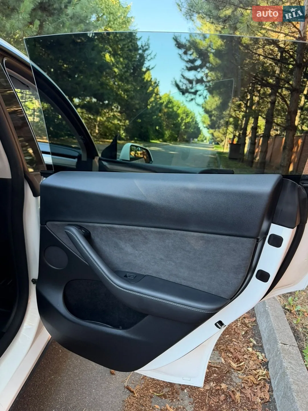 2023 Tesla Model Y - мініатюра 26