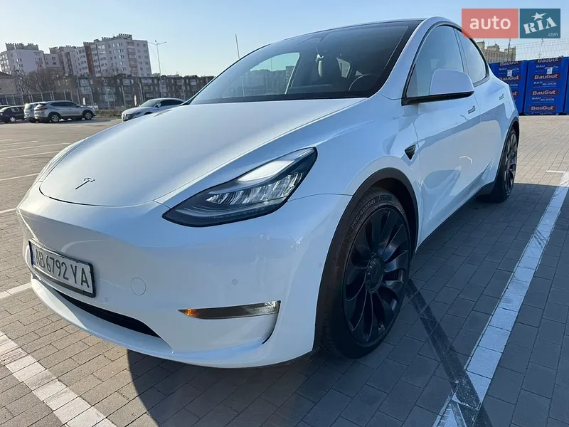 Tesla Model Y 2020