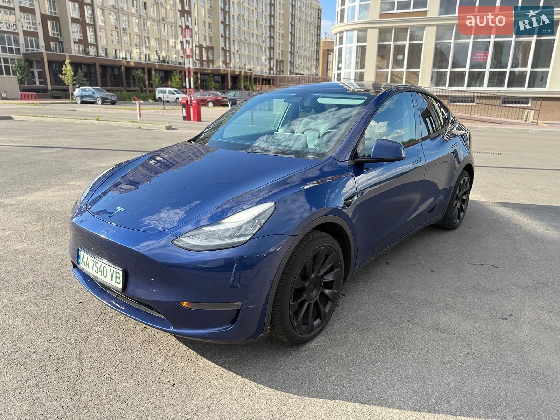 2020 Tesla Model Y - мініатюра 3