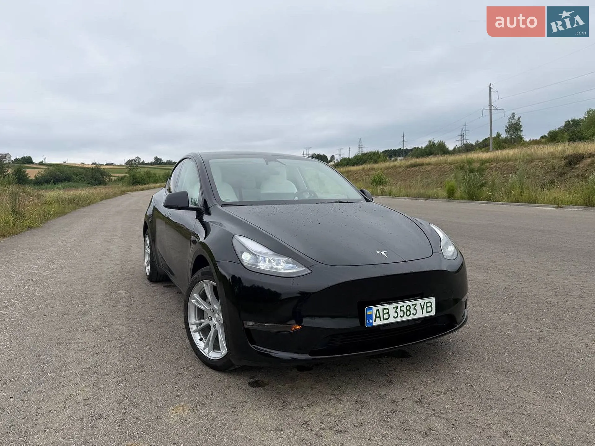 2023 Tesla Model Y - мініатюра 3