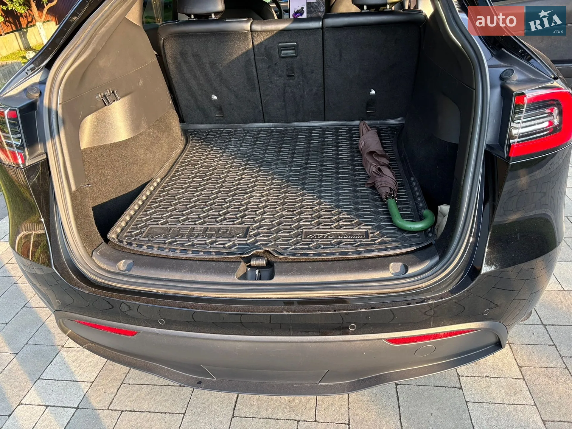 2020 Tesla Model Y - мініатюра 3
