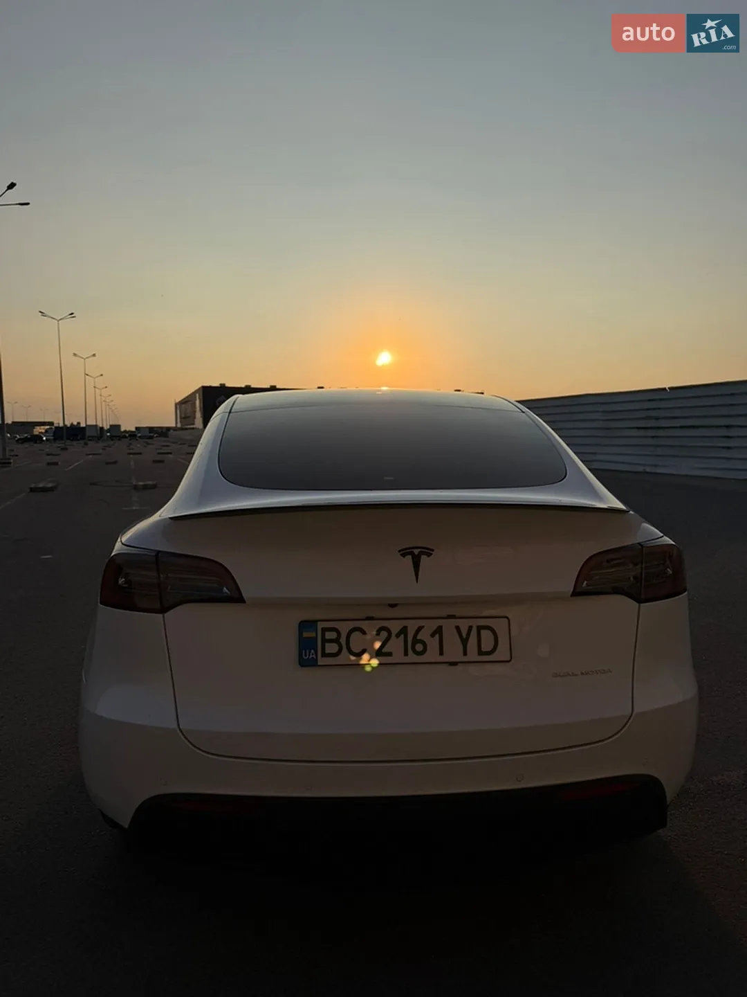 2021 Tesla Model Y - мініатюра 16