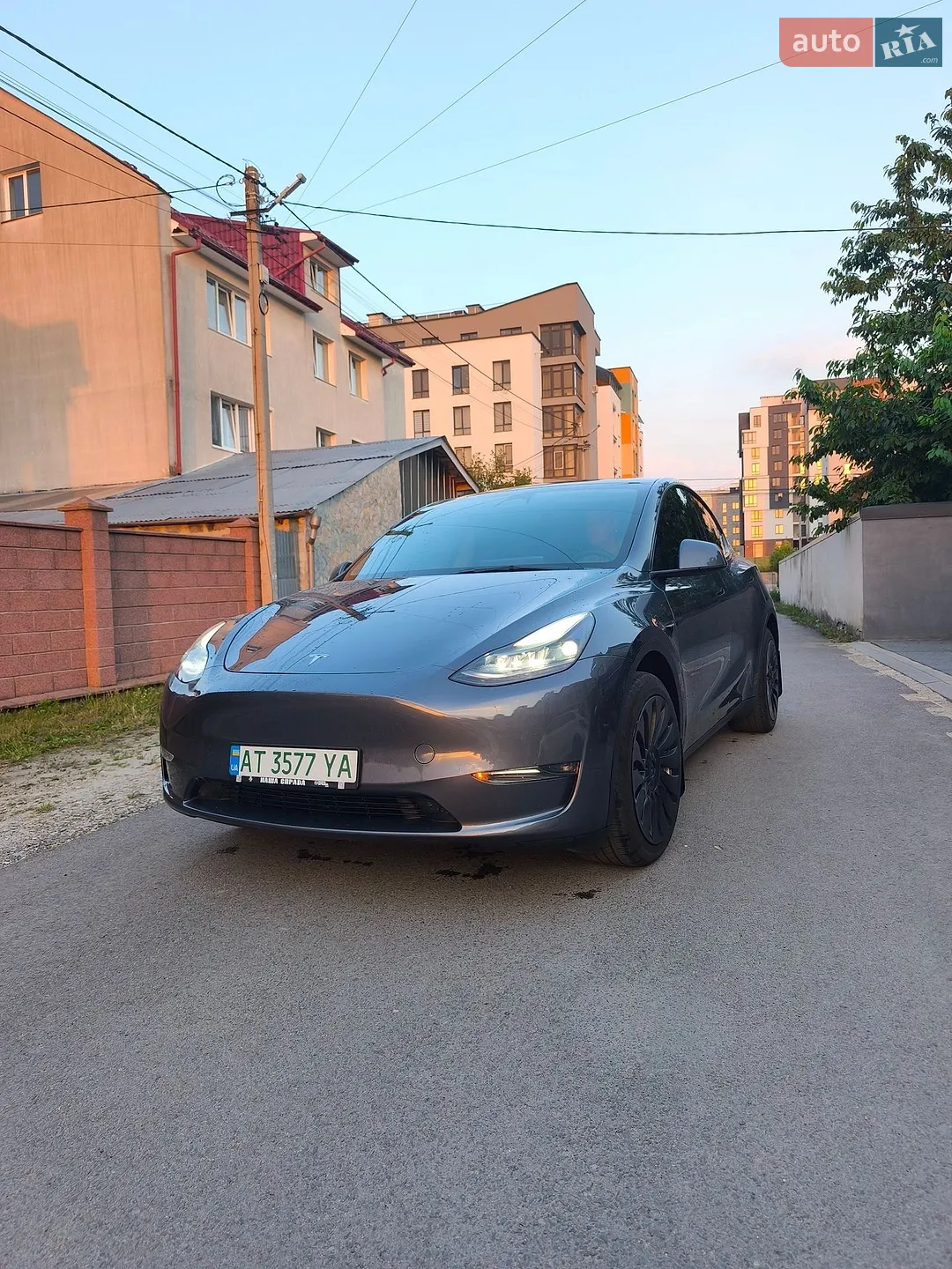 2023 Tesla Model Y - мініатюра 3