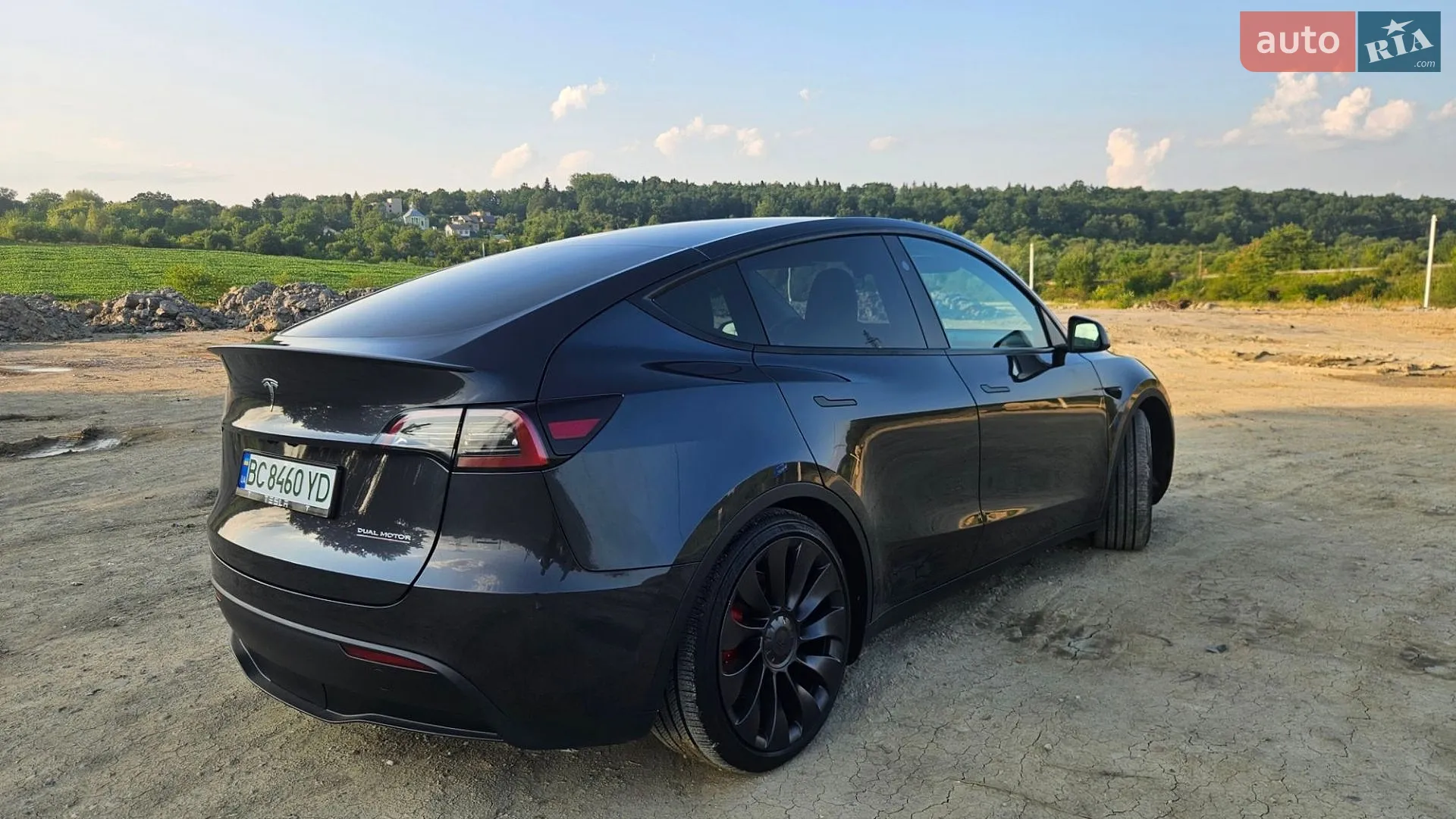 2024 Tesla Model Y - мініатюра 9