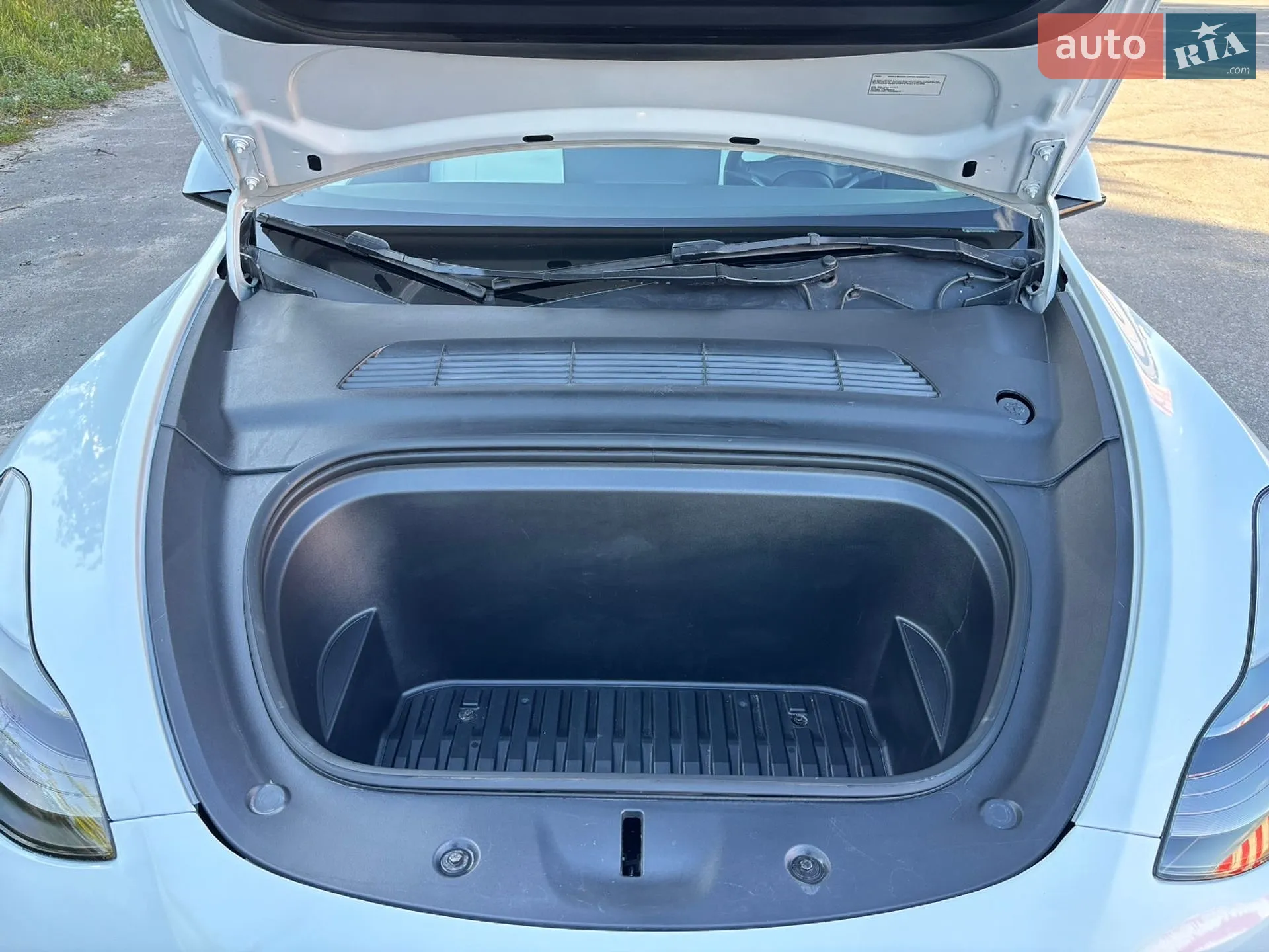 2023 Tesla Model Y - мініатюра 17