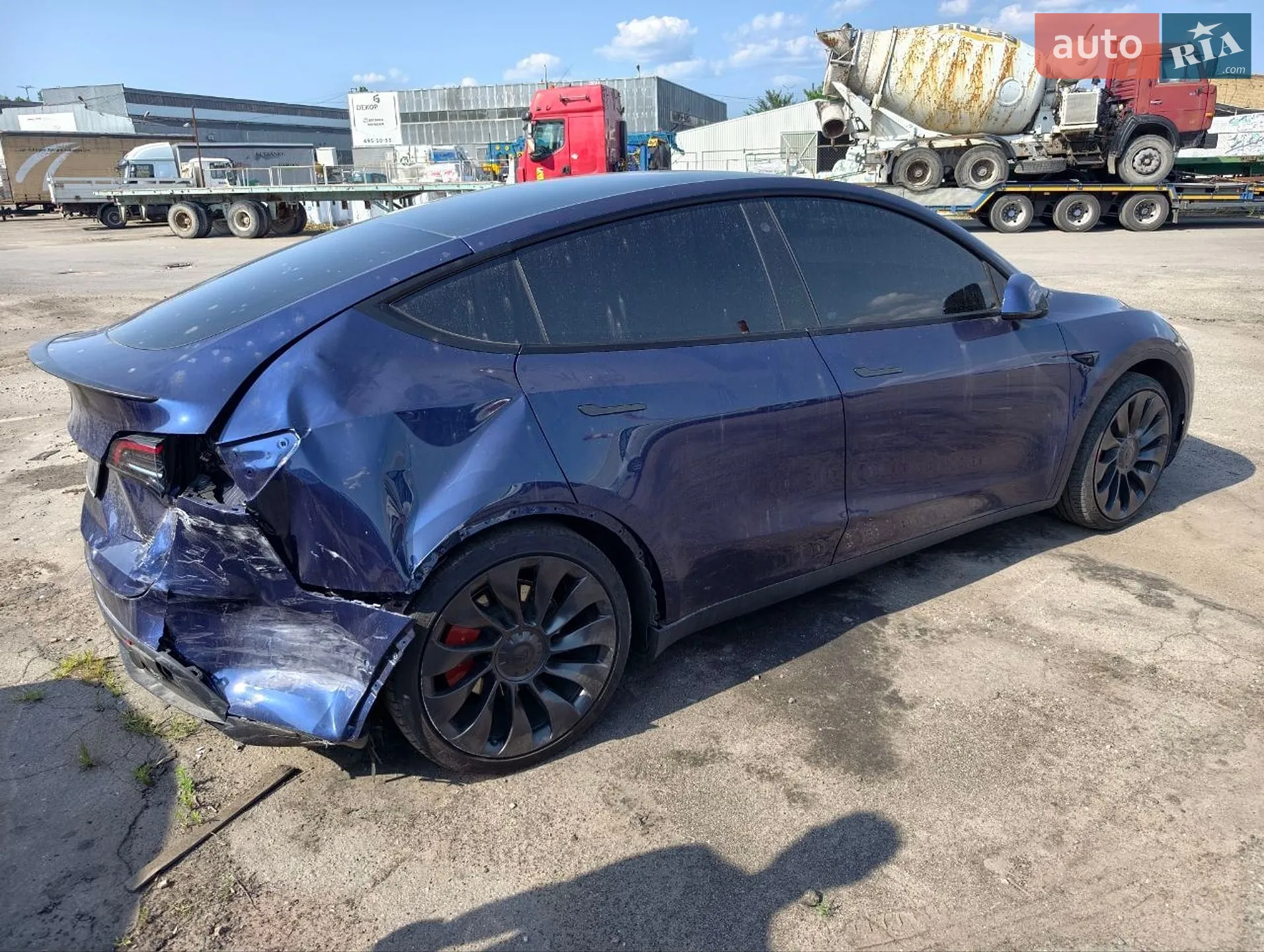 2022 Tesla Model Y - мініатюра 3