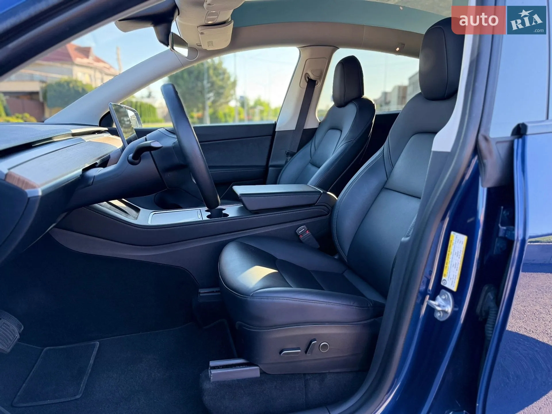 2021 Tesla Model Y - мініатюра 8
