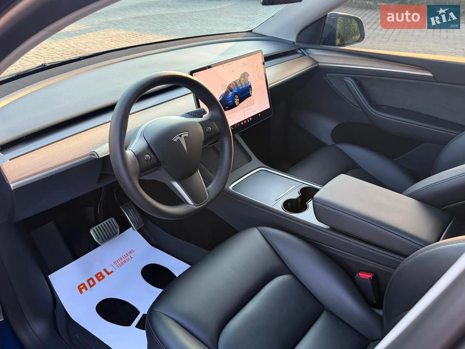 2023 Tesla Model Y - мініатюра 9