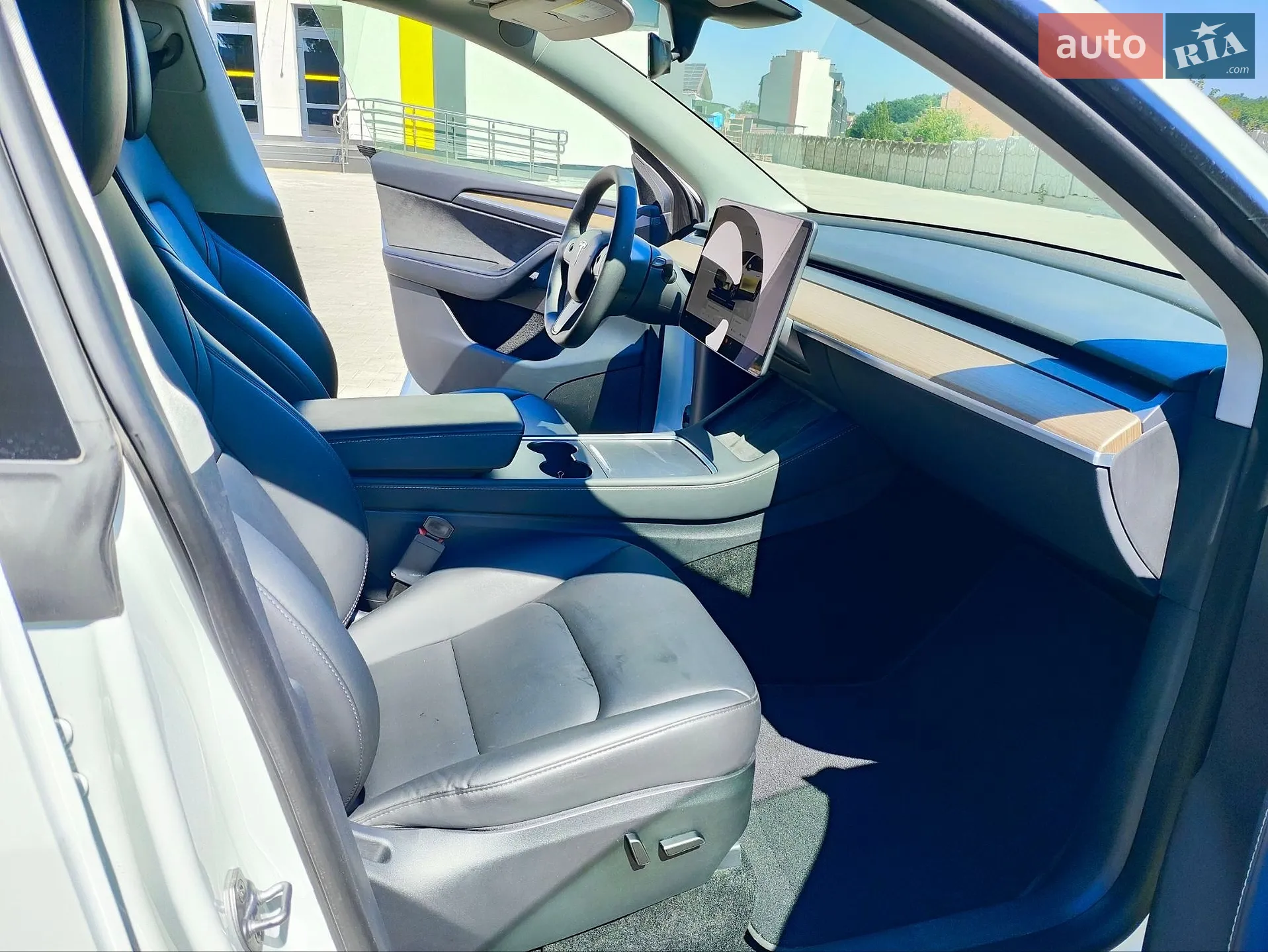 2023 Tesla Model Y - мініатюра 21