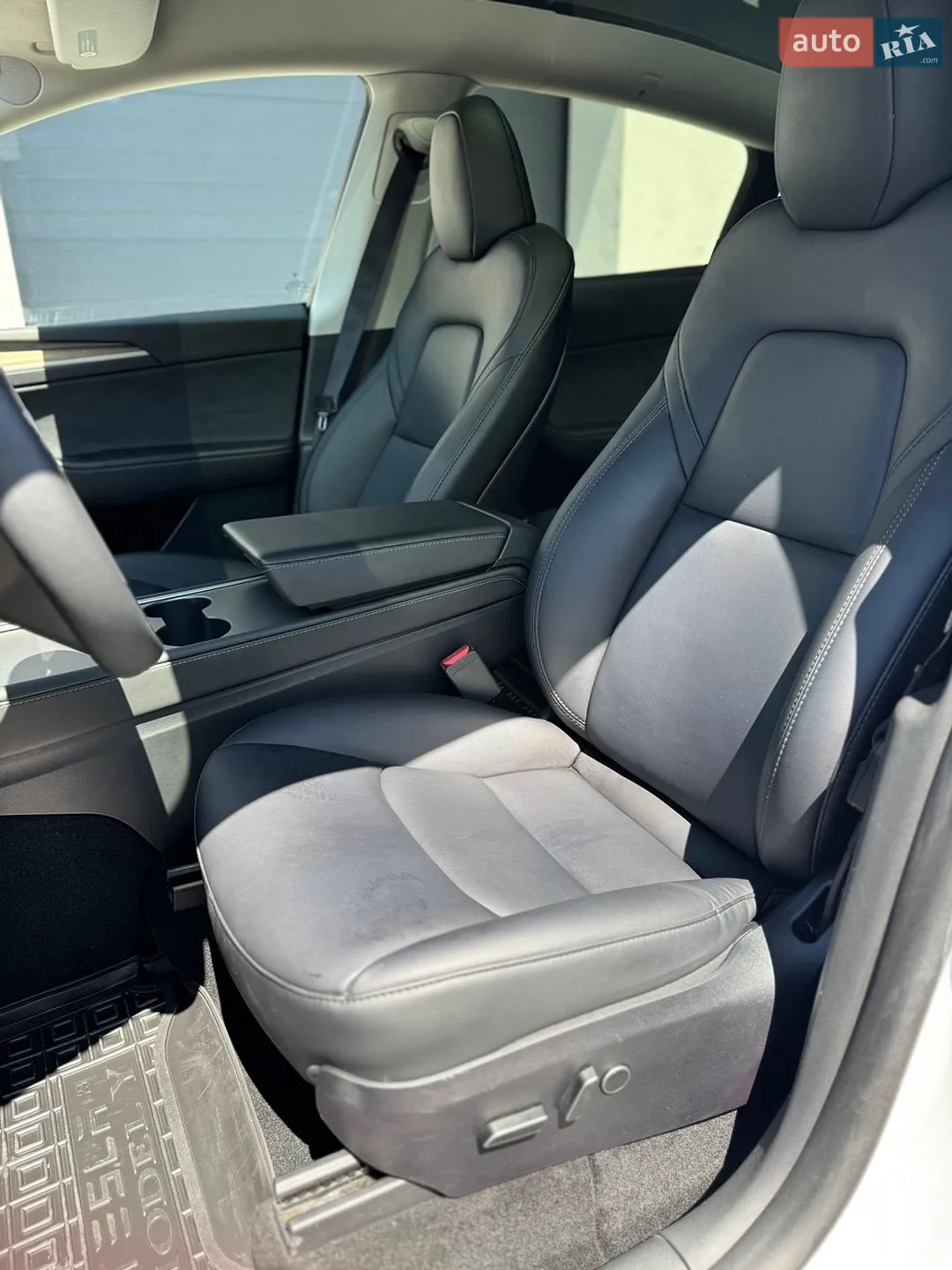 2023 Tesla Model Y - мініатюра 23