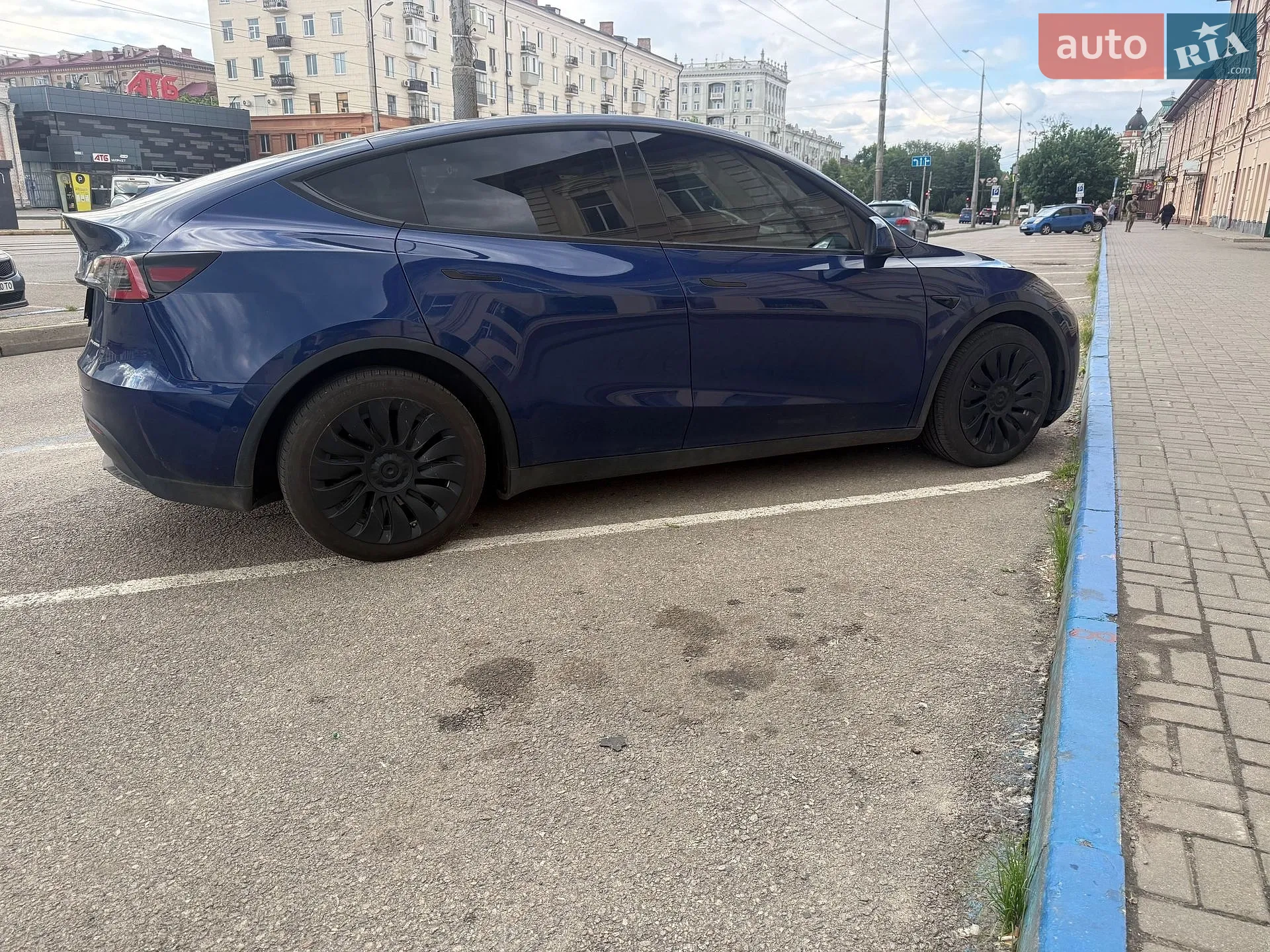 2021 Tesla Model Y - мініатюра 10