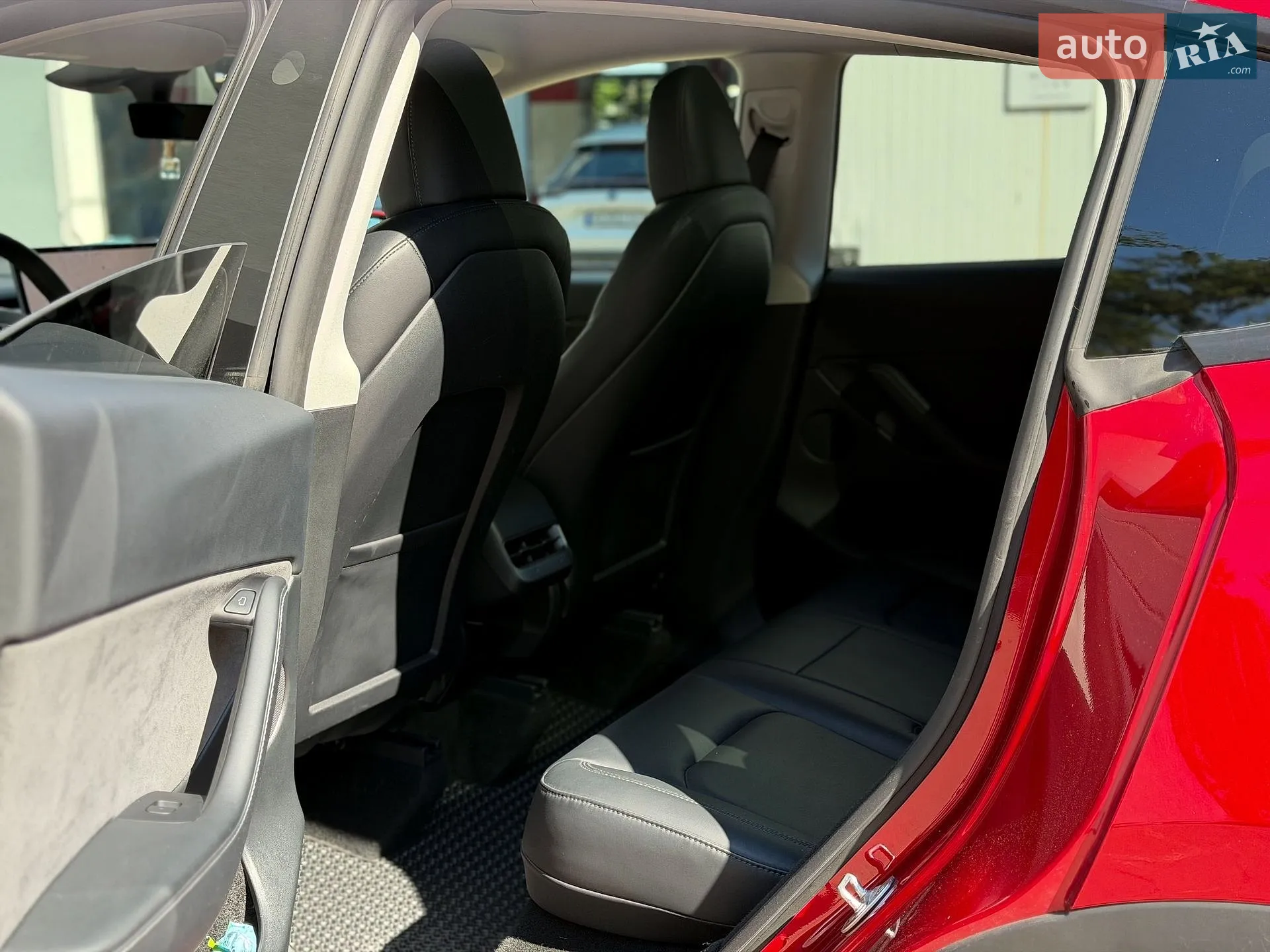 2024 Tesla Model Y - мініатюра 17