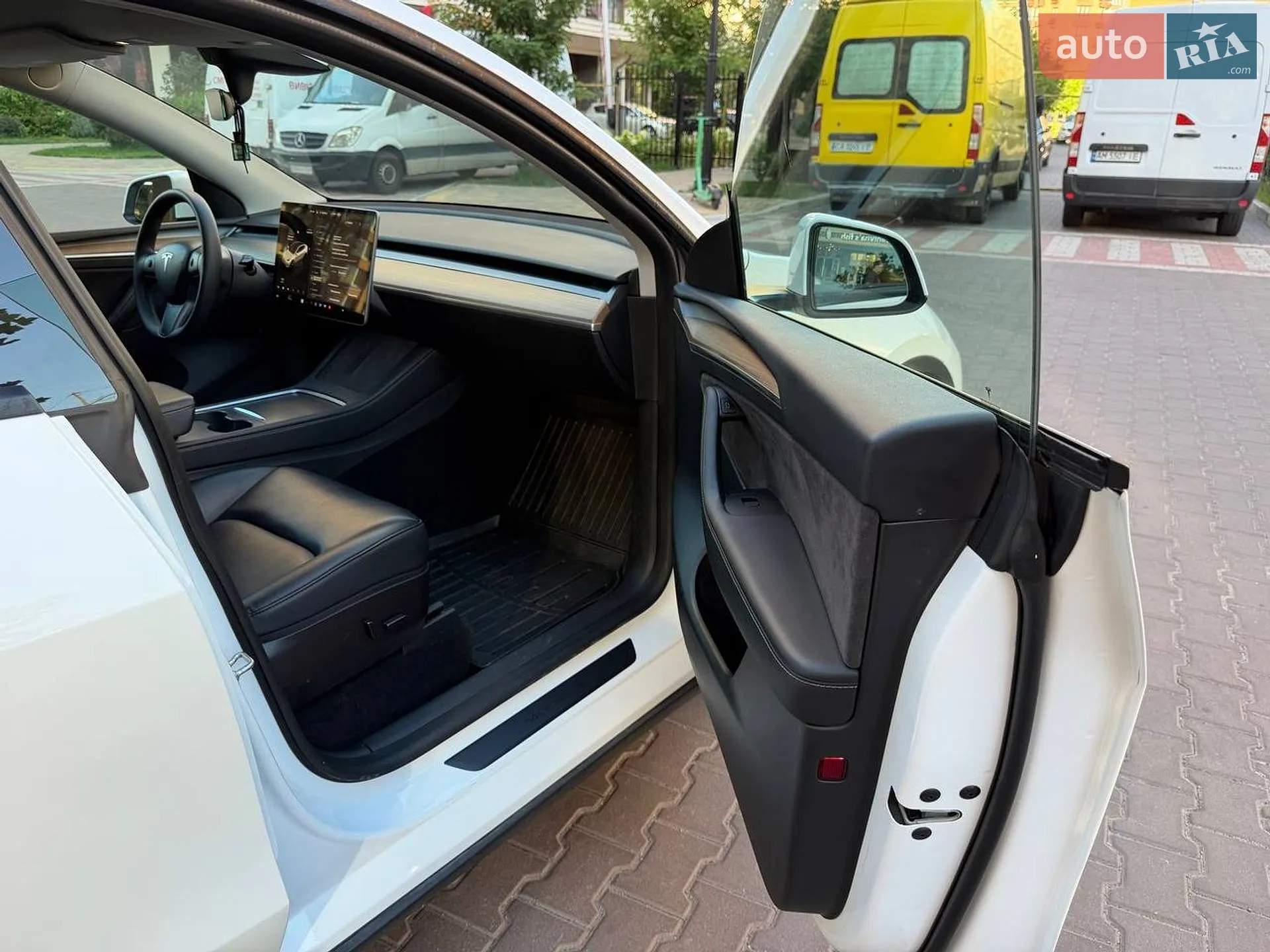 2022 Tesla Model Y - мініатюра 25