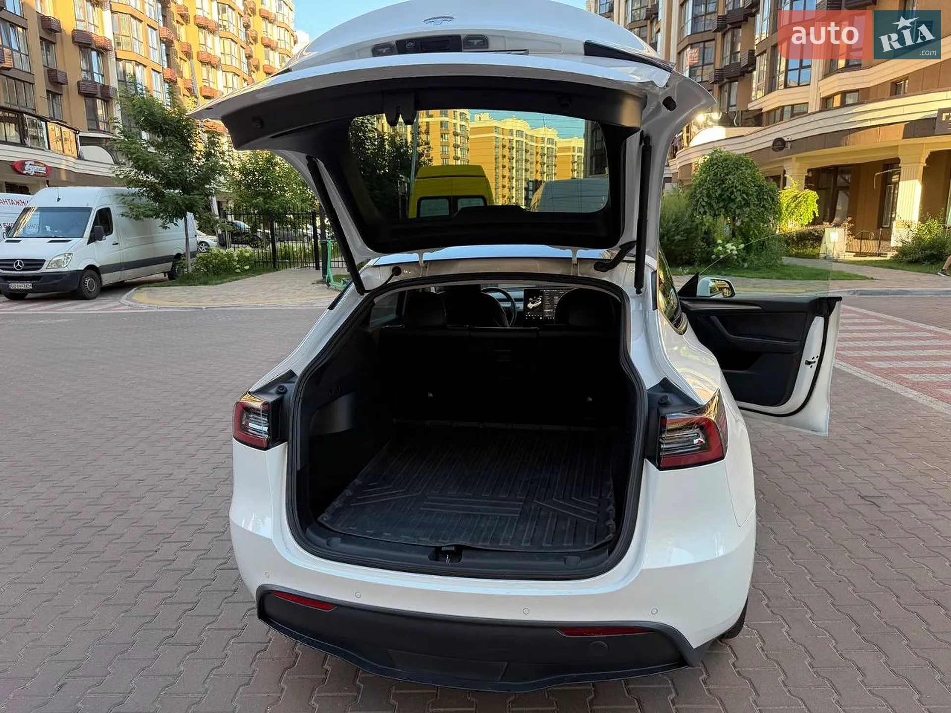 2022 Tesla Model Y - мініатюра 31