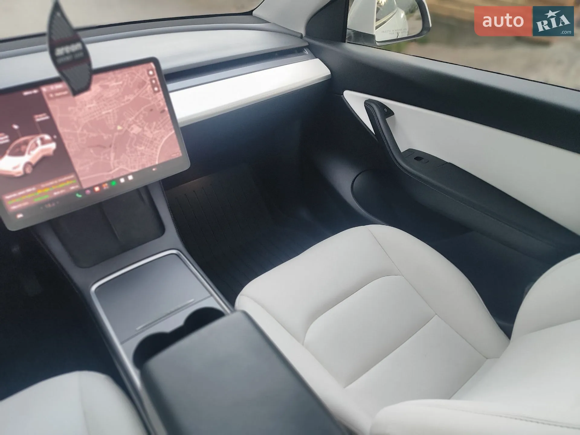 2021 Tesla Model Y - мініатюра 17