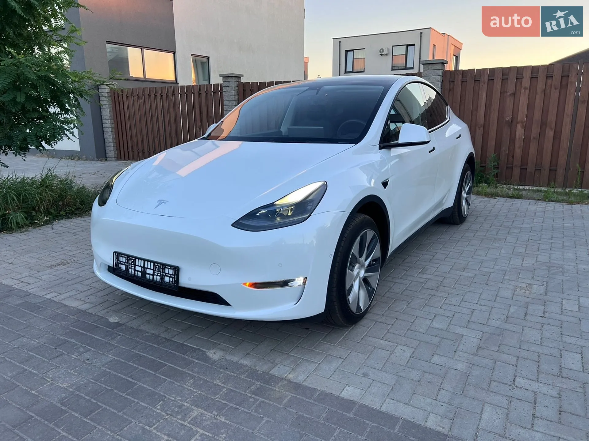 2020 Tesla Model Y - мініатюра 5