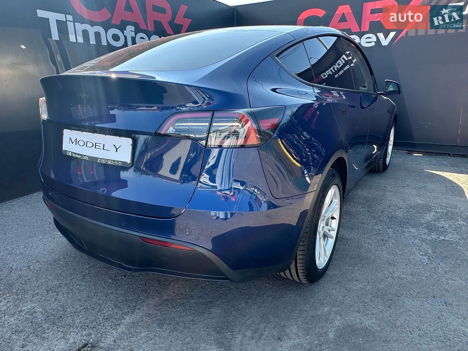 2022 Tesla Model Y - мініатюра 3