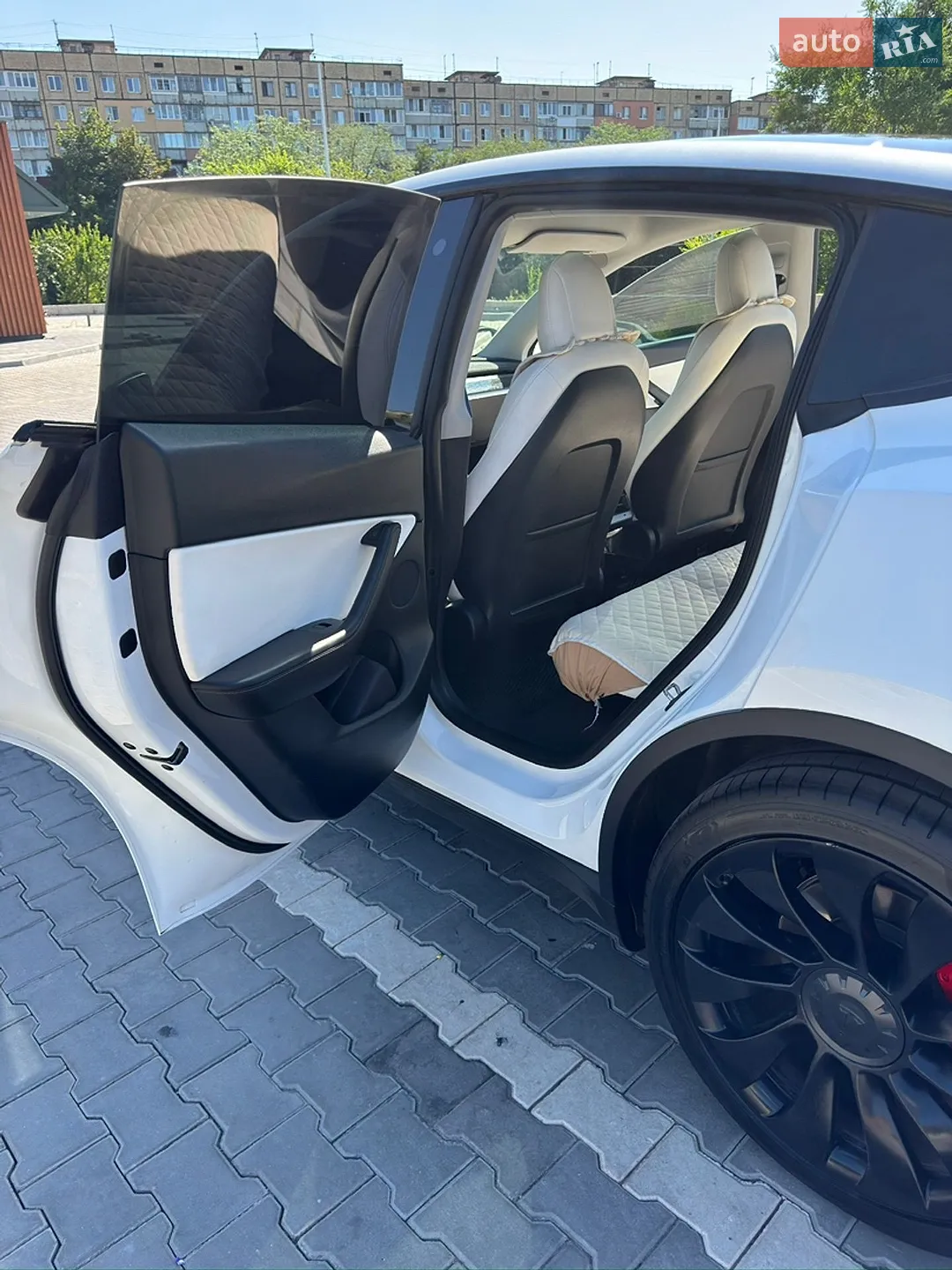 2021 Tesla Model Y - мініатюра 16