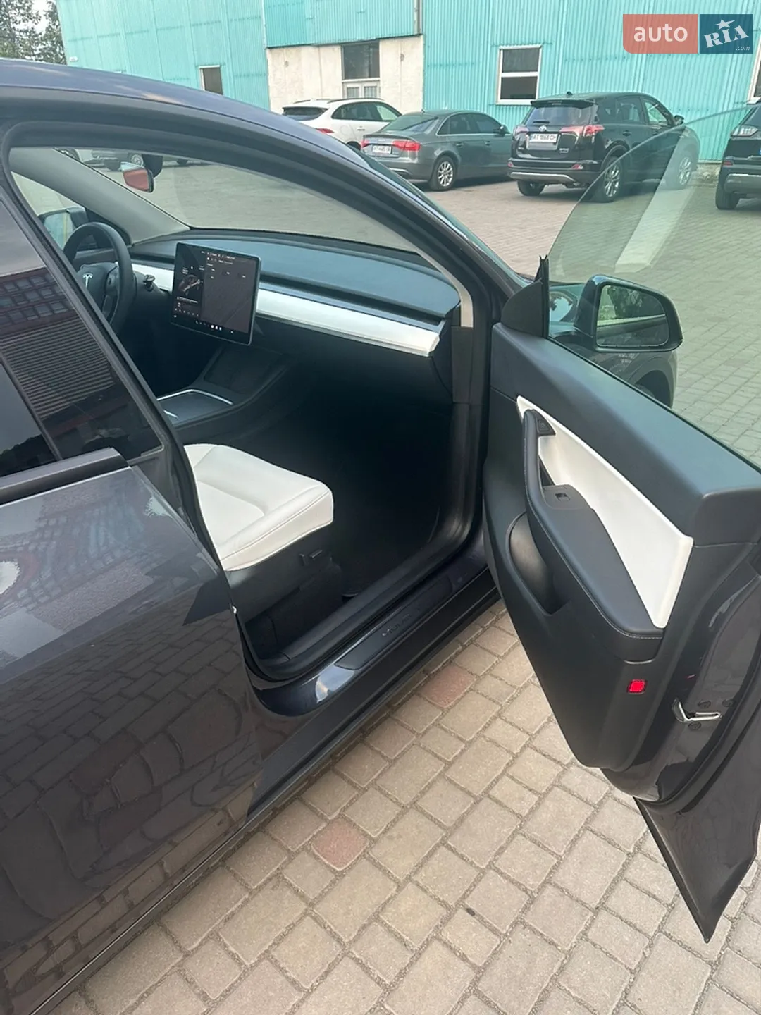2021 Tesla Model Y - мініатюра 16