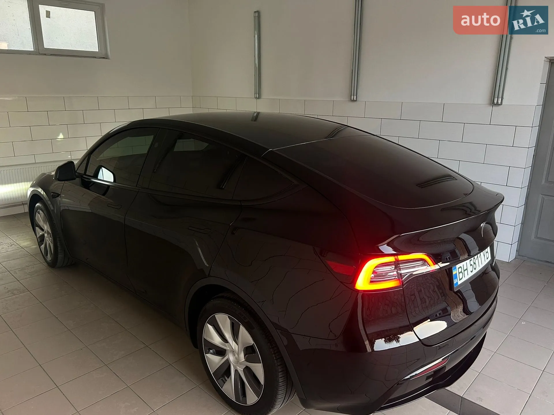 2023 Tesla Model Y - мініатюра 24