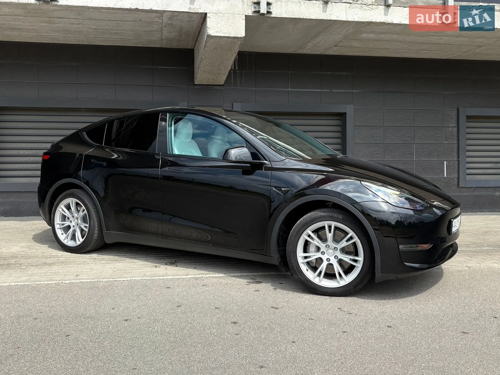 2023 Tesla Model Y - мініатюра 8