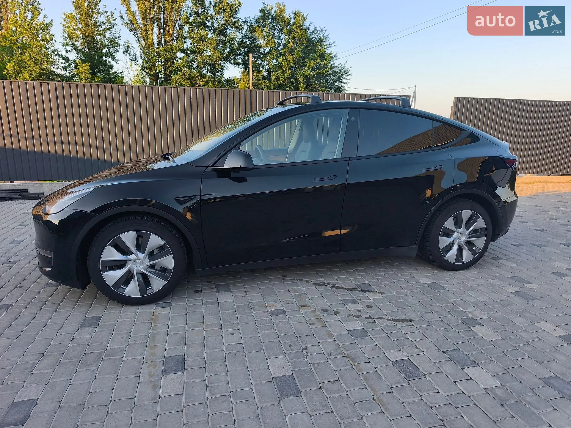 2022 Tesla Model Y - мініатюра 2