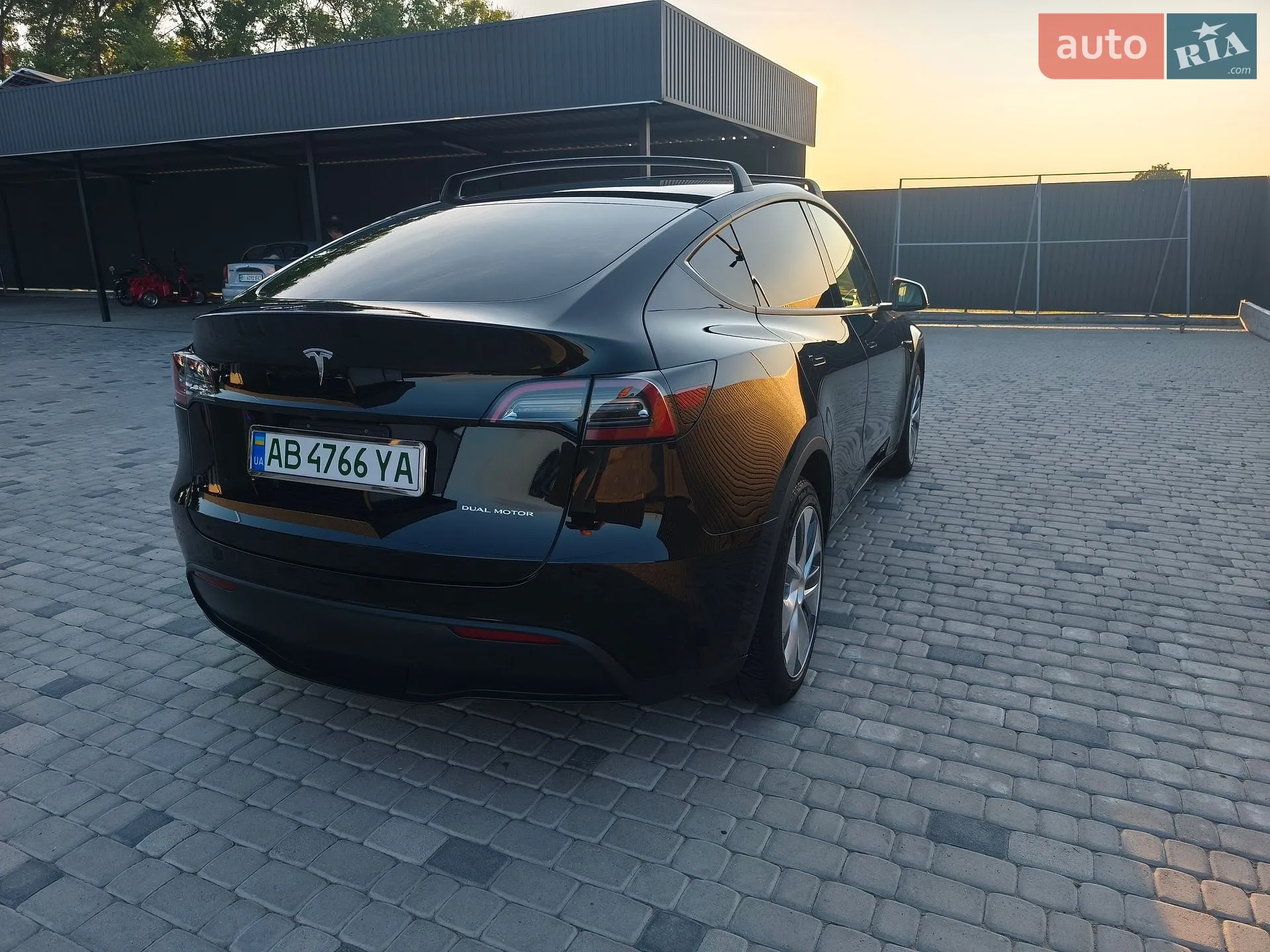 2022 Tesla Model Y - мініатюра 5