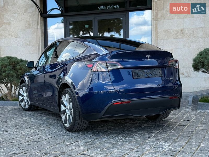 Позашляховик / Кросовер Tesla Model Y 2022 в Львові
