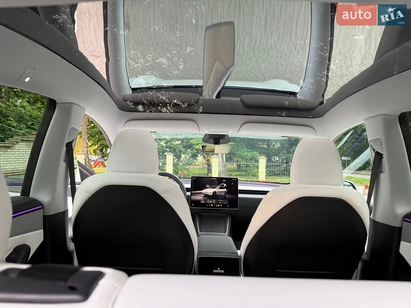2025 Tesla Model Y - мініатюра 25