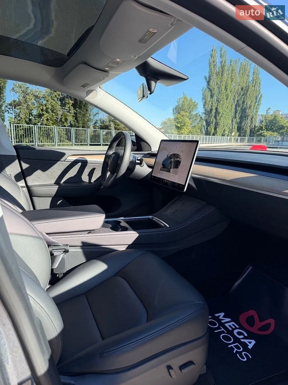 2022 Tesla Model Y - мініатюра 12