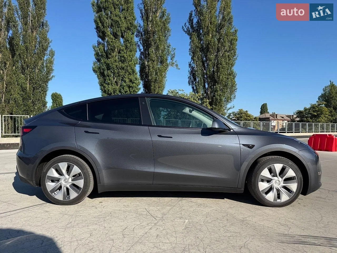 2022 Tesla Model Y - мініатюра 5