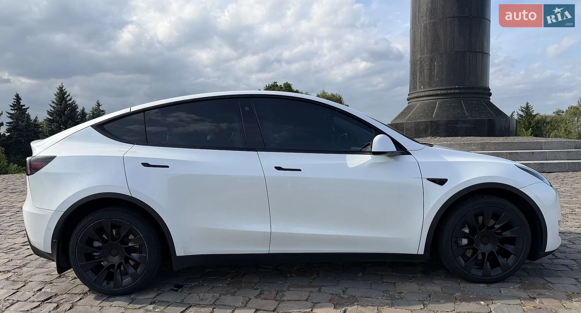 2020 Tesla Model Y - мініатюра 14