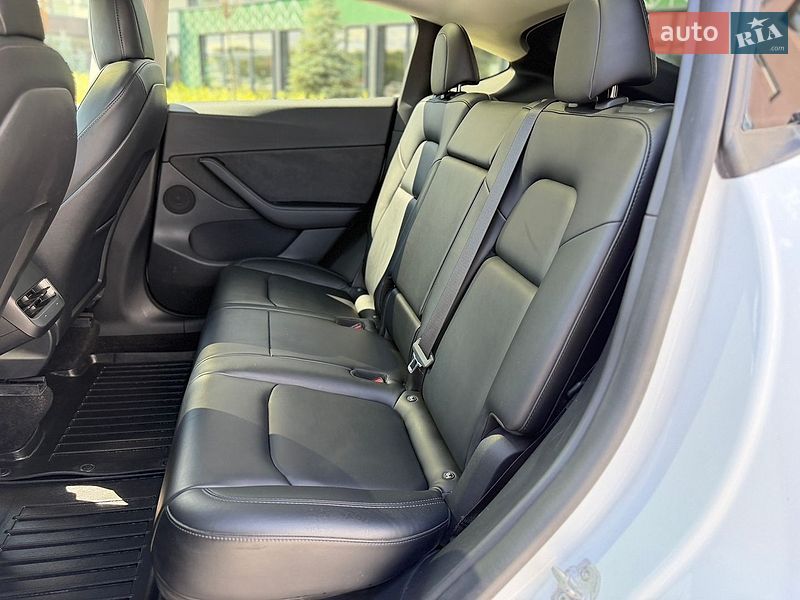 Внедорожник / Кроссовер Tesla Model Y 2022 в Городке