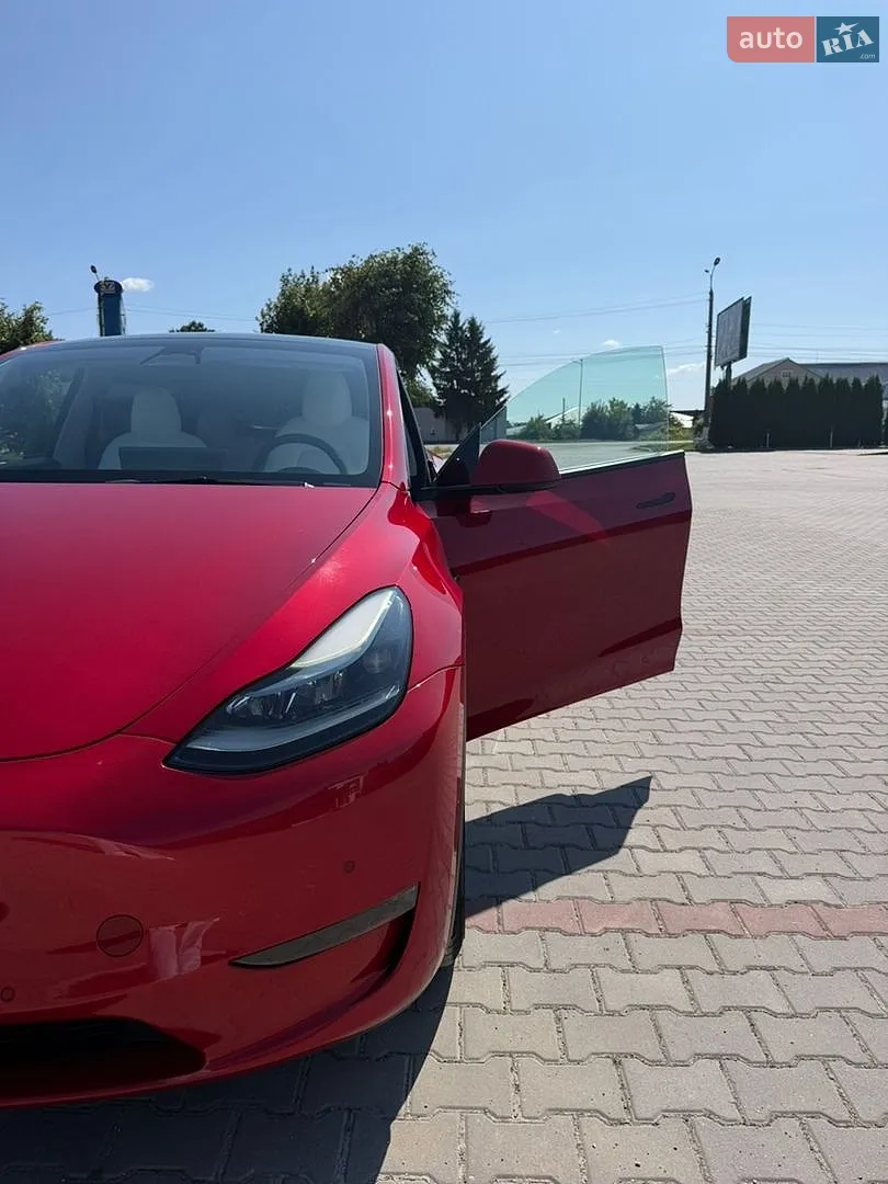 2022 Tesla Model Y - мініатюра 3