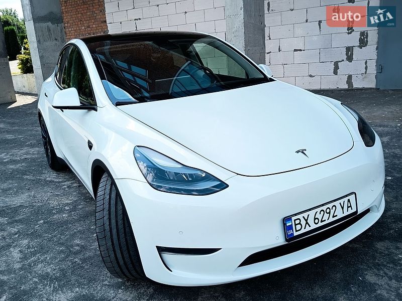 Позашляховик / Кросовер Tesla Model Y 2022 в Хмельницькому