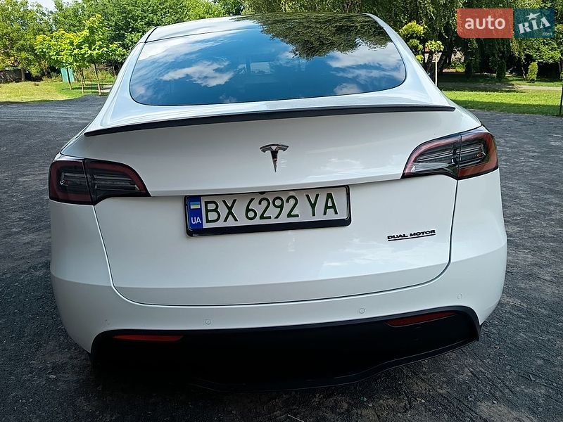 Позашляховик / Кросовер Tesla Model Y 2022 в Хмельницькому