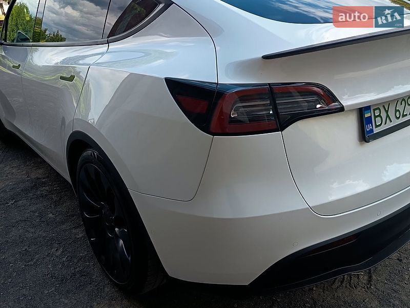 Позашляховик / Кросовер Tesla Model Y 2022 в Хмельницькому