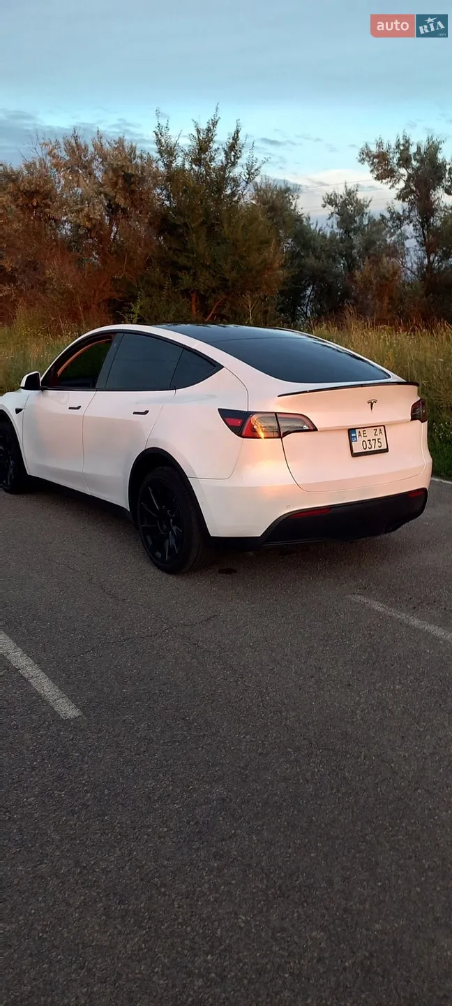 2022 Tesla Model Y - мініатюра 8