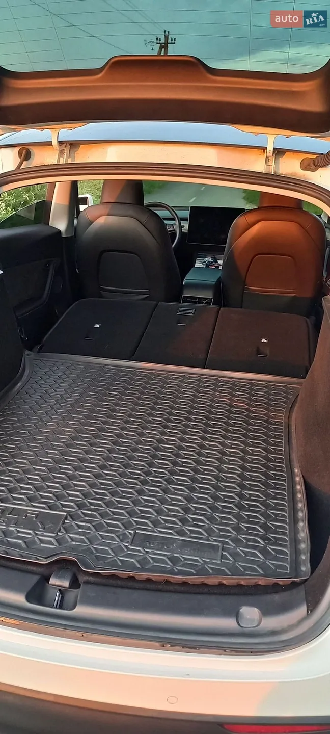 2022 Tesla Model Y - мініатюра 16