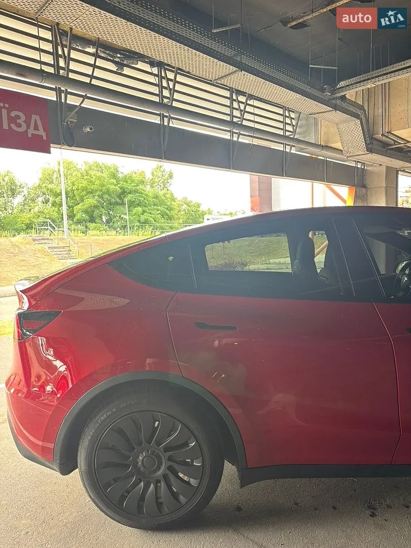 2020 Tesla Model Y - мініатюра 8