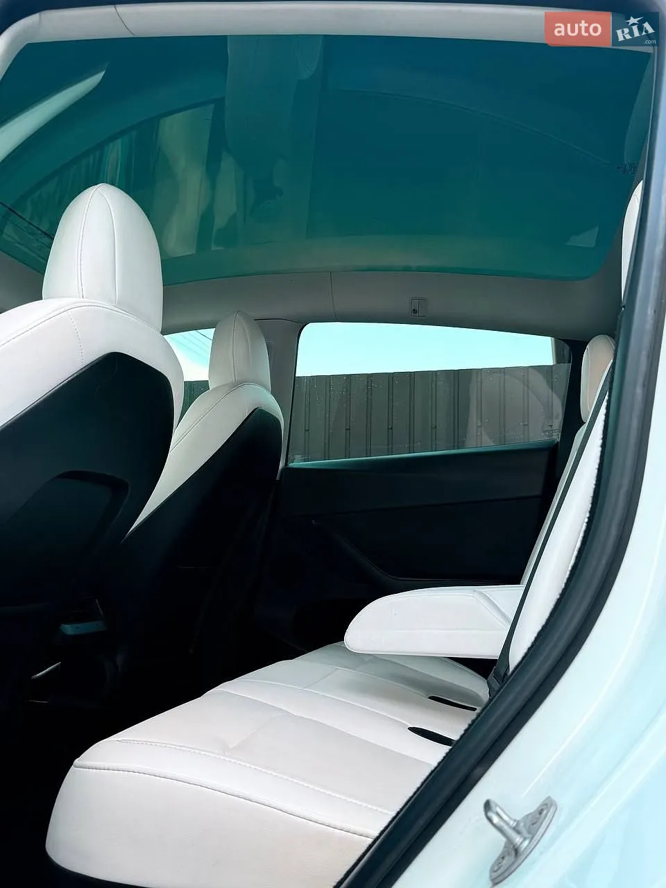 2022 Tesla Model Y - мініатюра 24