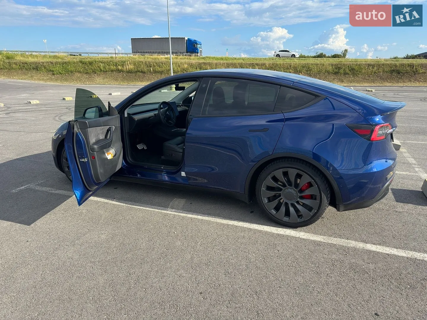 2021 Tesla Model Y - мініатюра 11