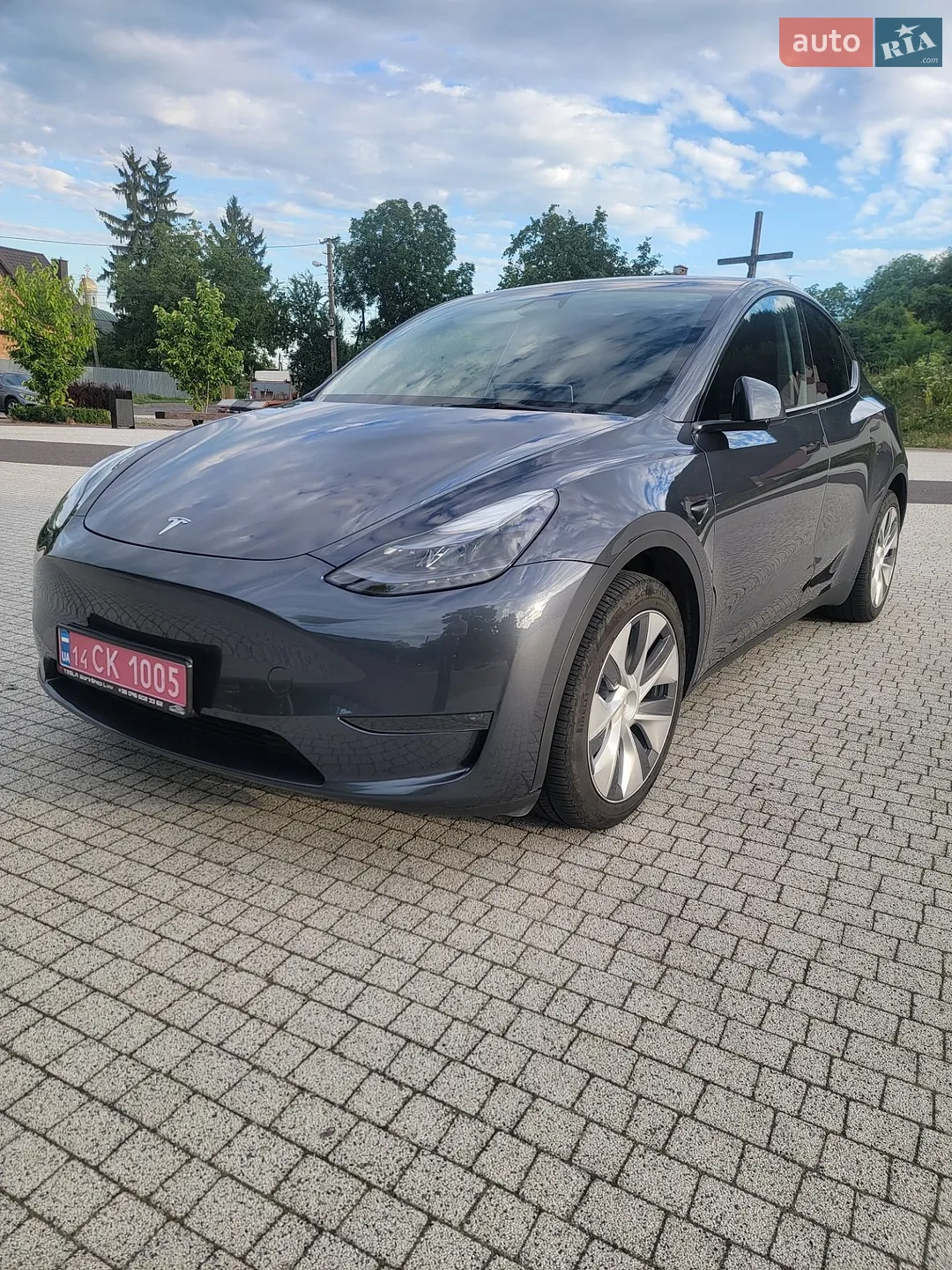 Tesla Model Y 2025 VIN 7SAYGDEE1TA388405 фото оголошення 16 з 20