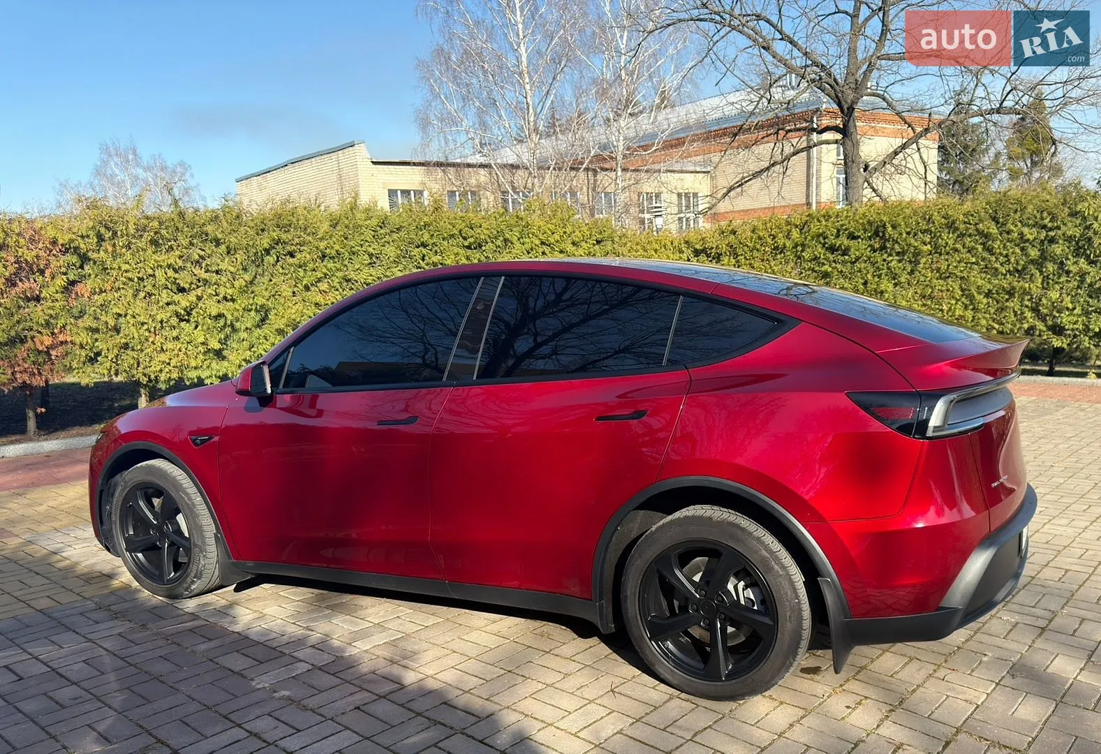 2025 Tesla Model Y - мініатюра 6