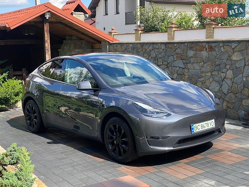 Внедорожник / Кроссовер Tesla Model Y 2023 в Трускавце