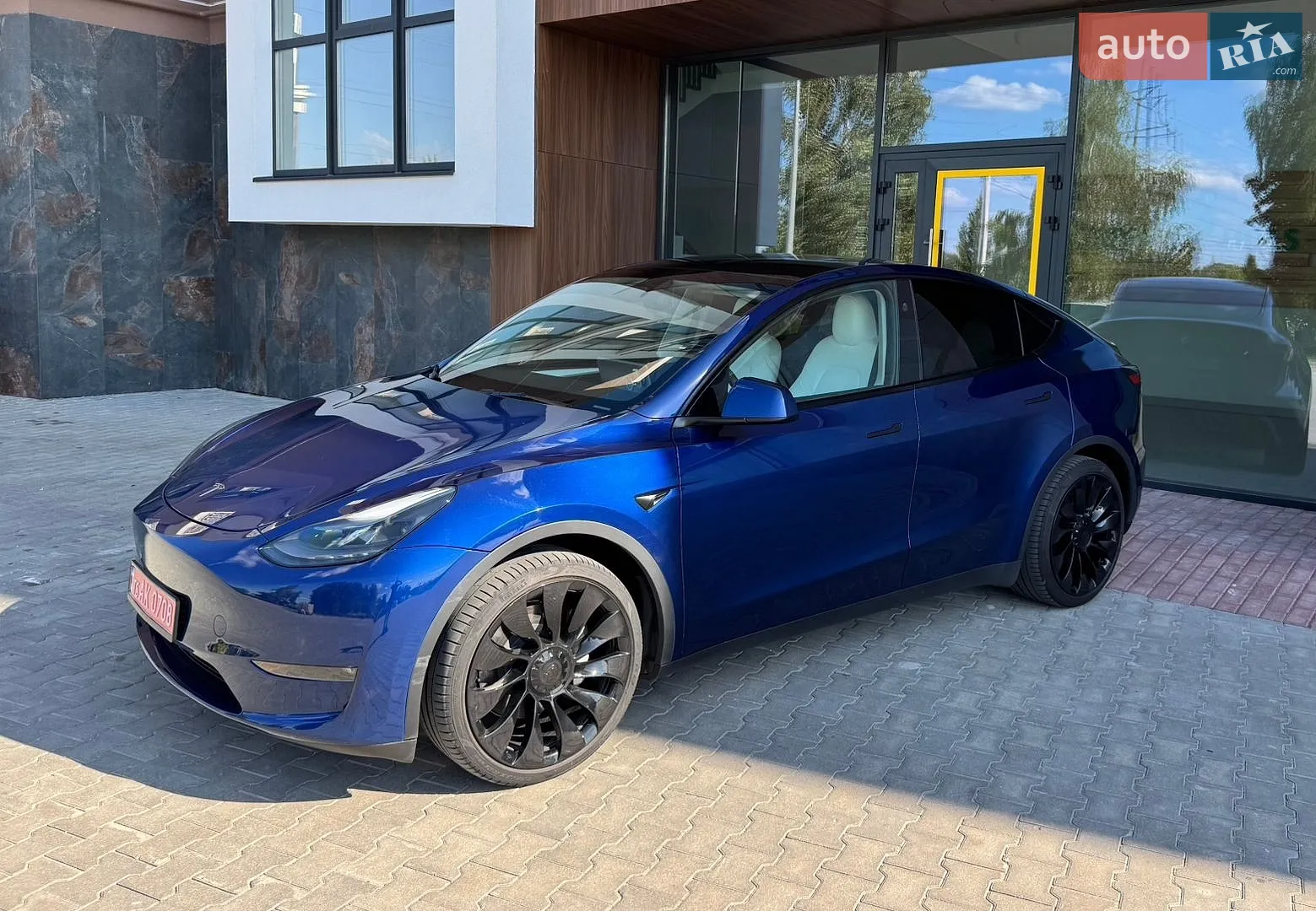 2024 Tesla Model Y - мініатюра 24
