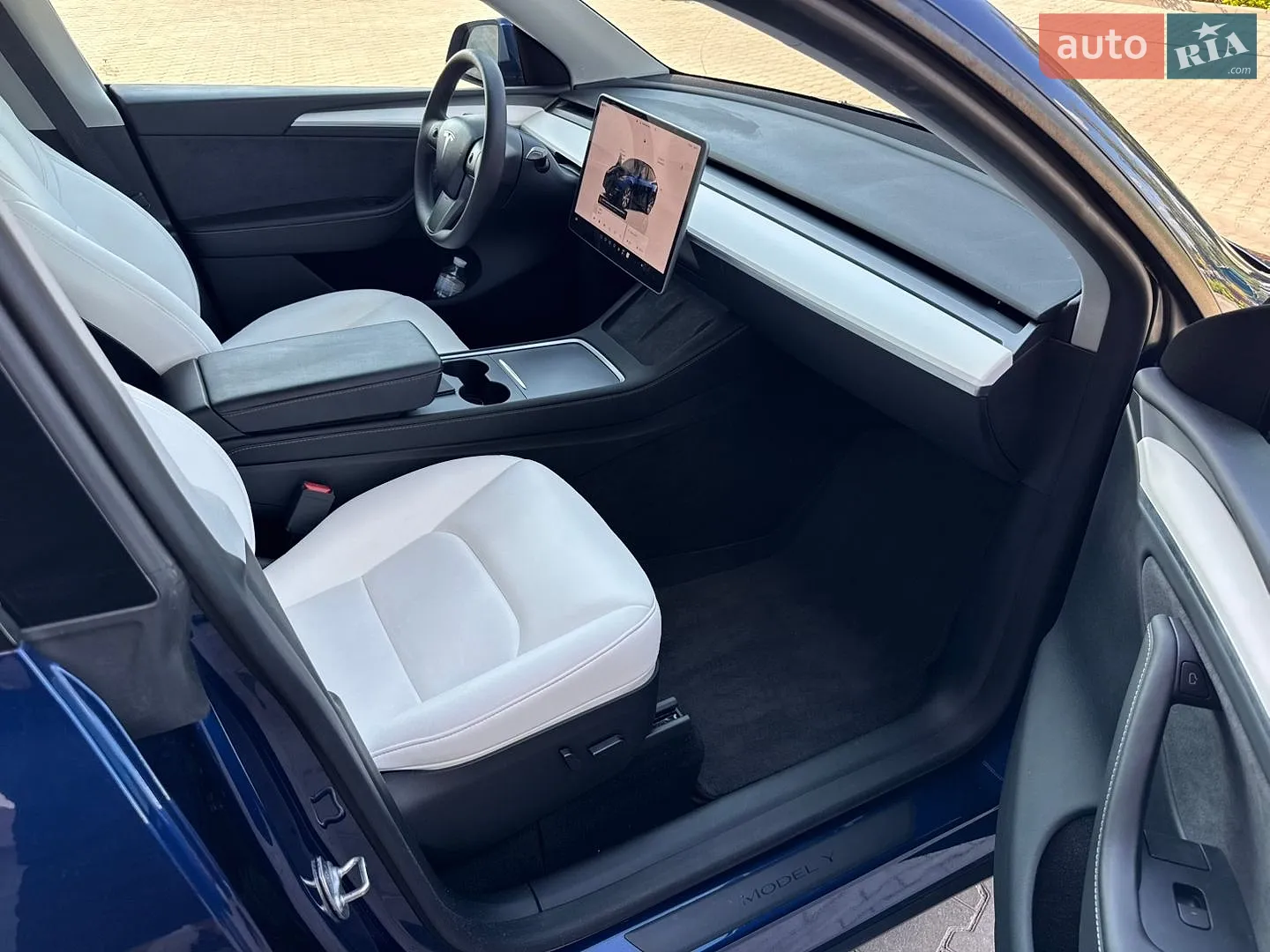 2024 Tesla Model Y - мініатюра 36